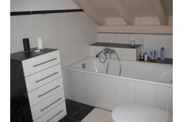 Suiza Chata Luzein, Exterior